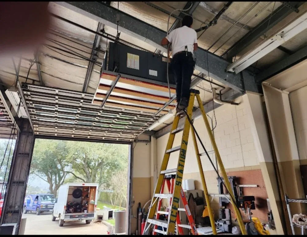 Slide of LRT Air Conditioning & Heating