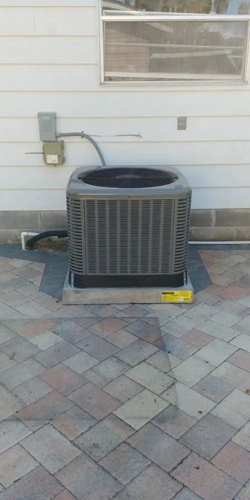 Slide of Lucas Air Conditioning and Heating