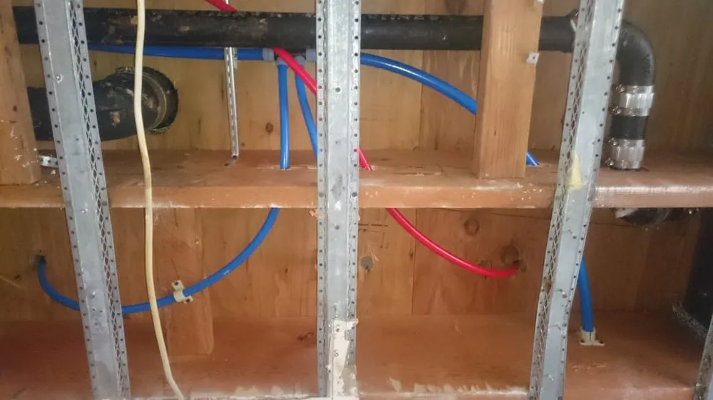 Slide of Lucas Plumbing