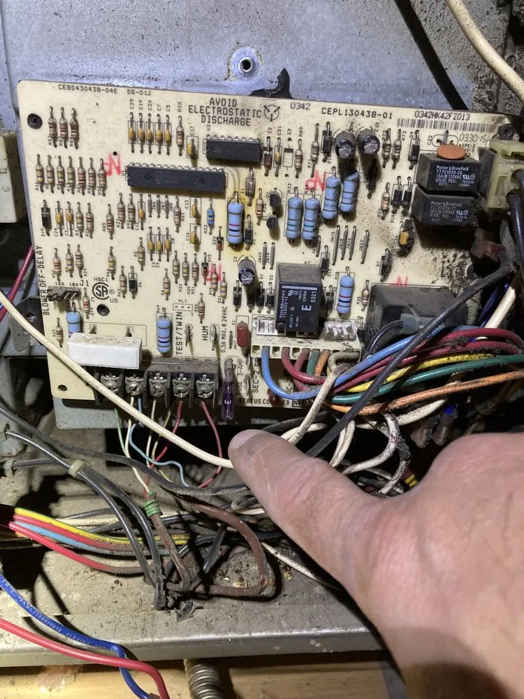 Slide of Luis AC Service & Repair