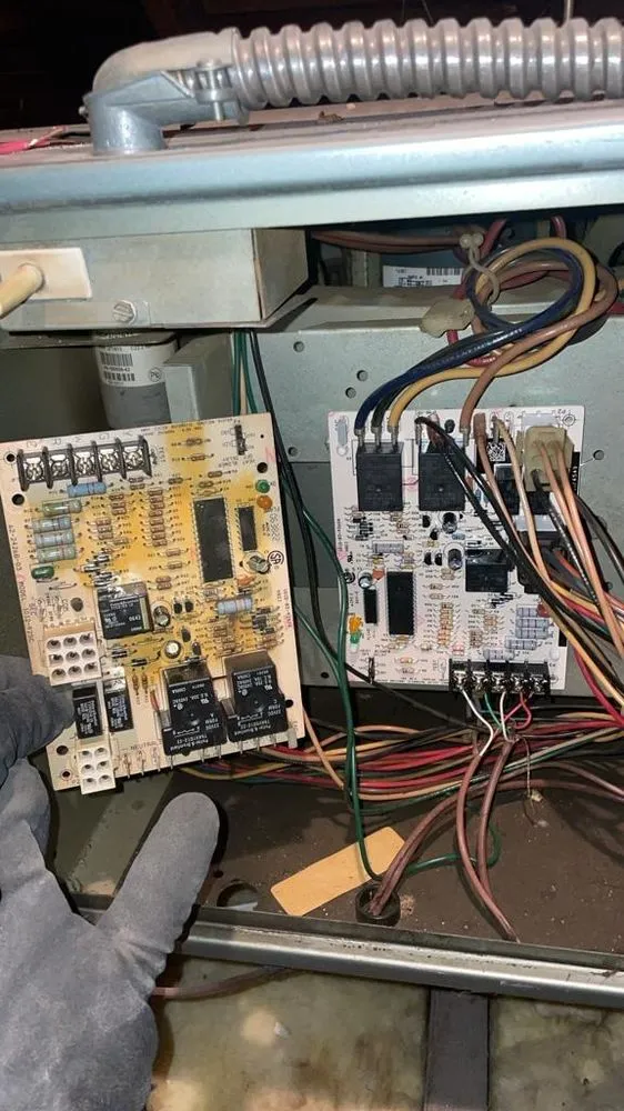 Slide of Luis Torres T