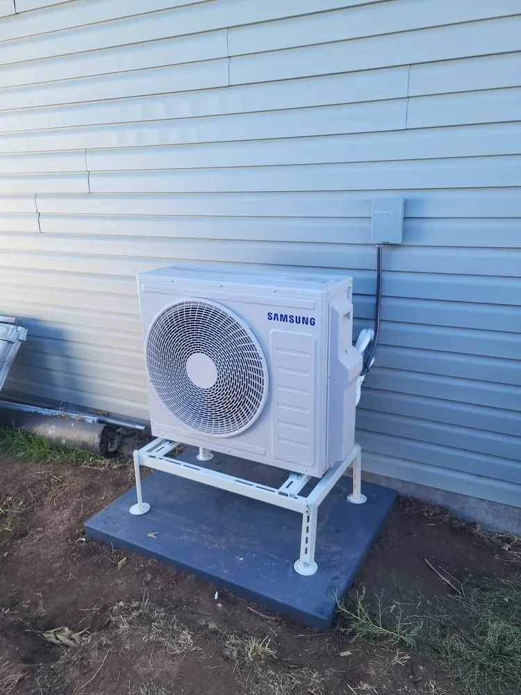 Slide of Luna Heating & Air Conditioning