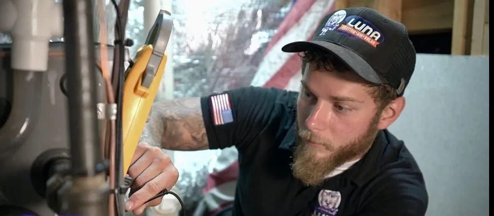 Slide of Luna Heating Air Solar