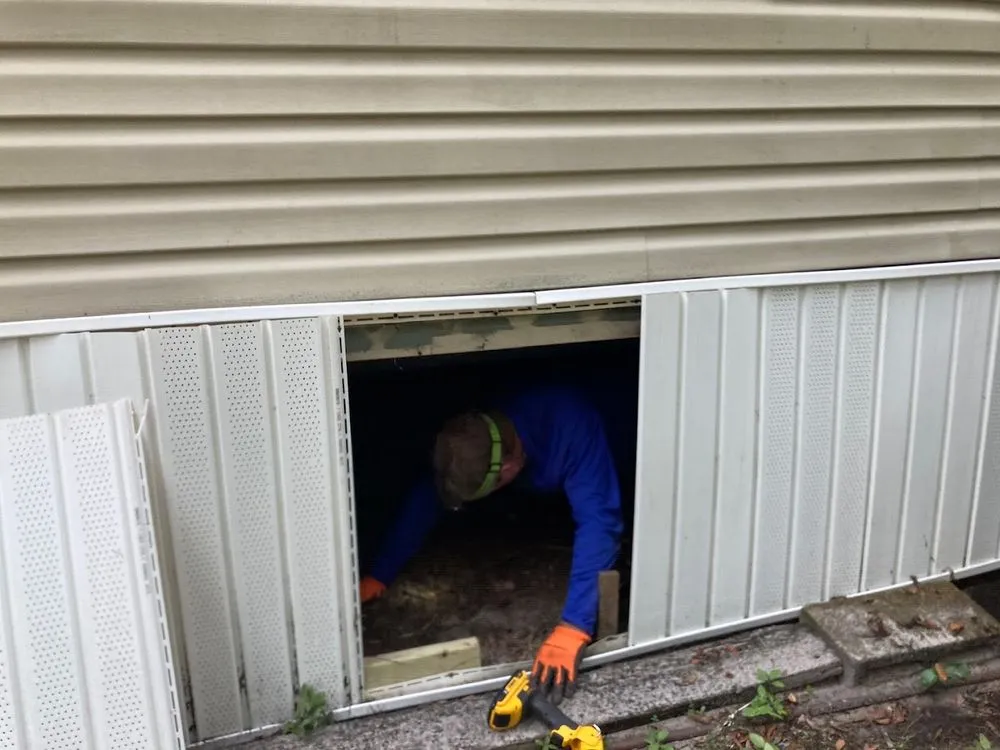 Slide of Lundy's Air & Heat