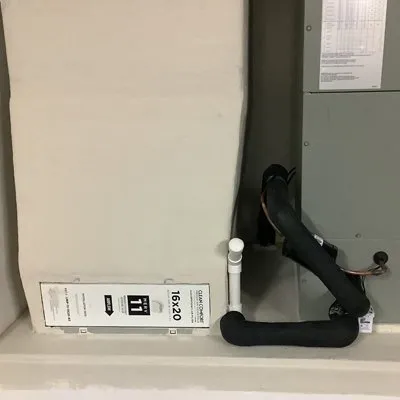 Slide of Lundy's Air & Heat