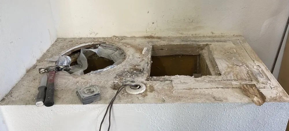 Slide of Lundy's Air & Heat