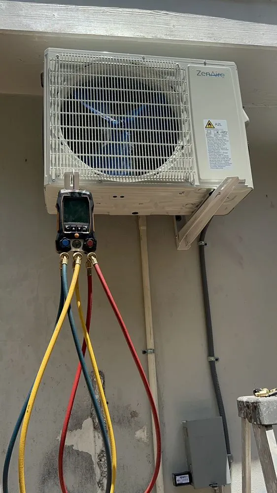 Slide of Luxury Cooling