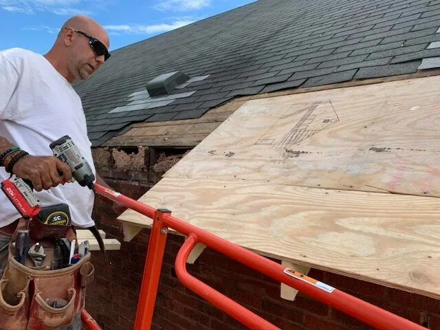 Slide of Lynch Heating & Plumbing