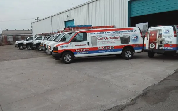 M & M Heating & Air Conditioning Service Logo