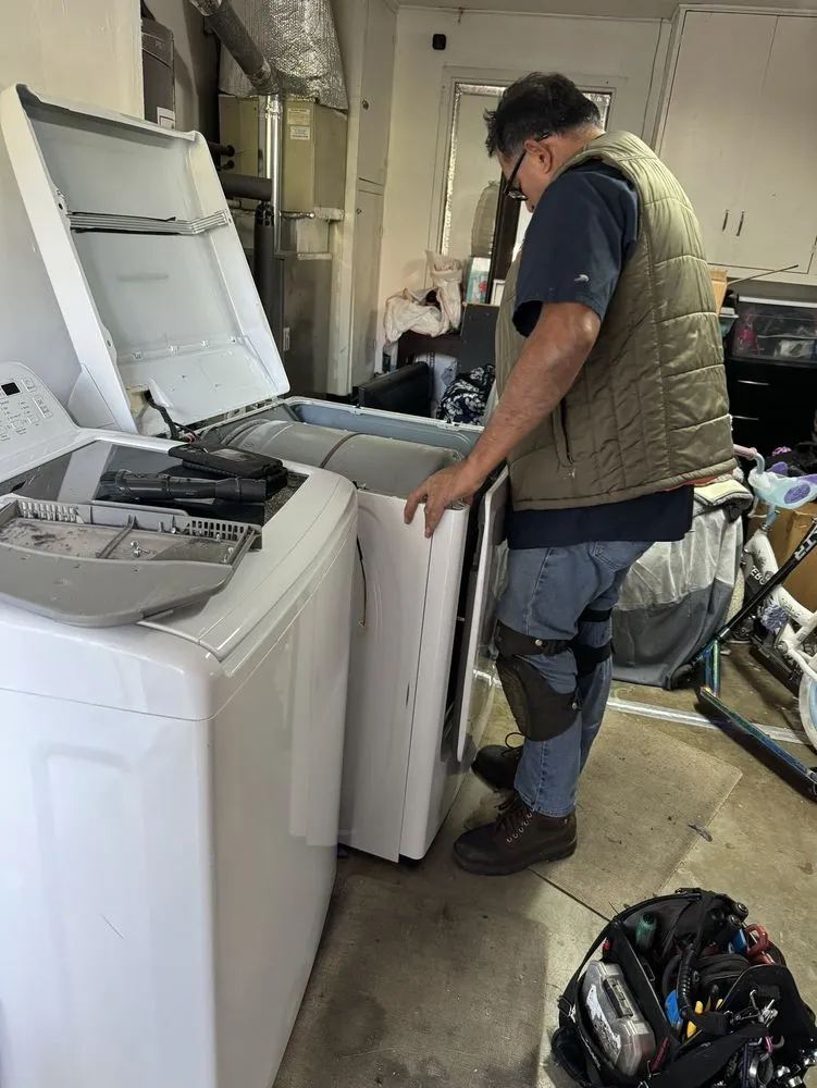 Slide of M & R Repair