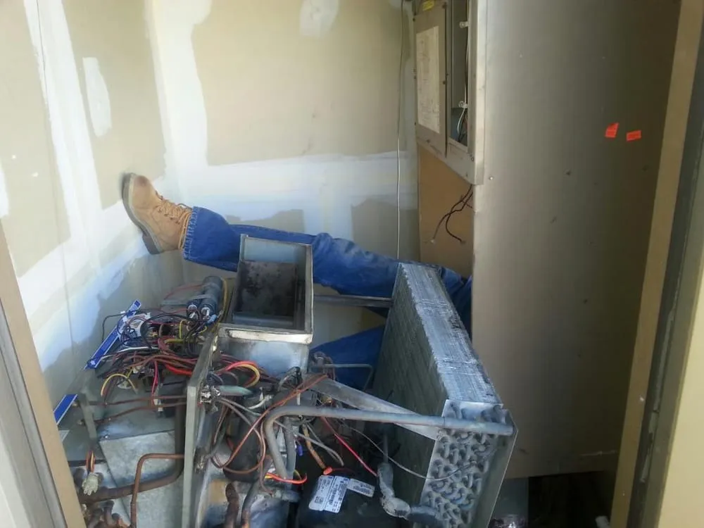 Slide of M & T Mechanical Systems