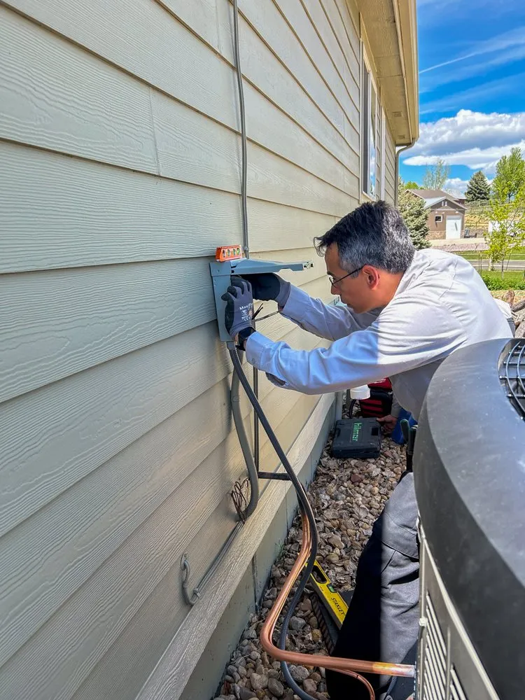 Slide of M and M Heating & Cooling, Plumbing & Electrical