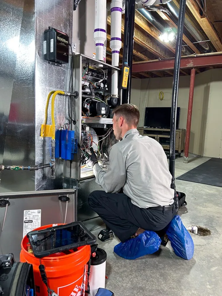 Slide of M and M Heating & Cooling, Plumbing & Electrical