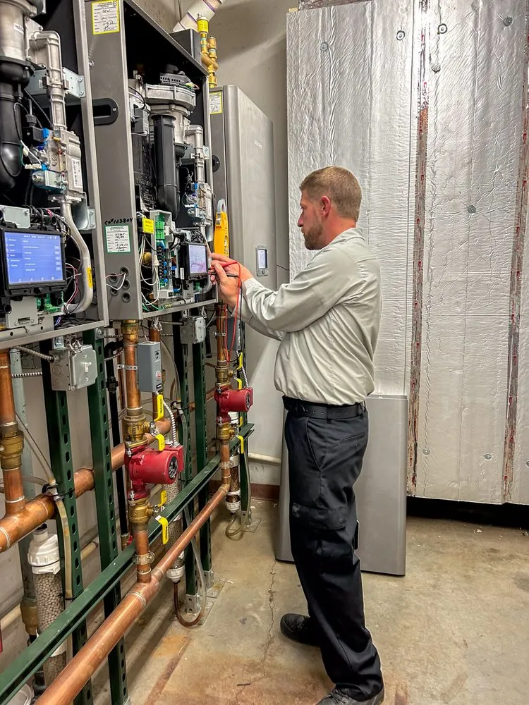 Slide of M and M Heating & Cooling, Plumbing & Electrical