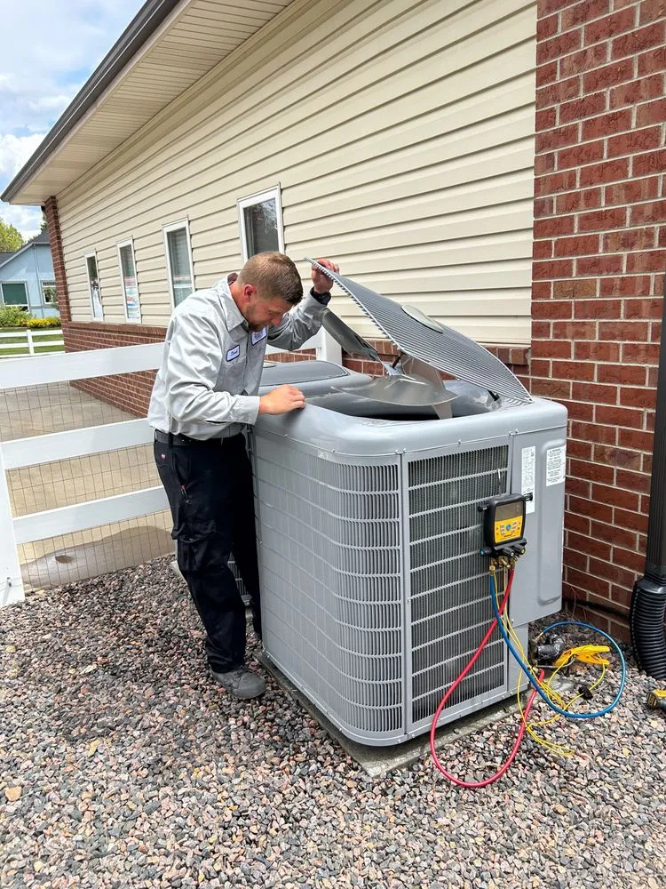 Slide of M and M Heating & Cooling, Plumbing & Electrical