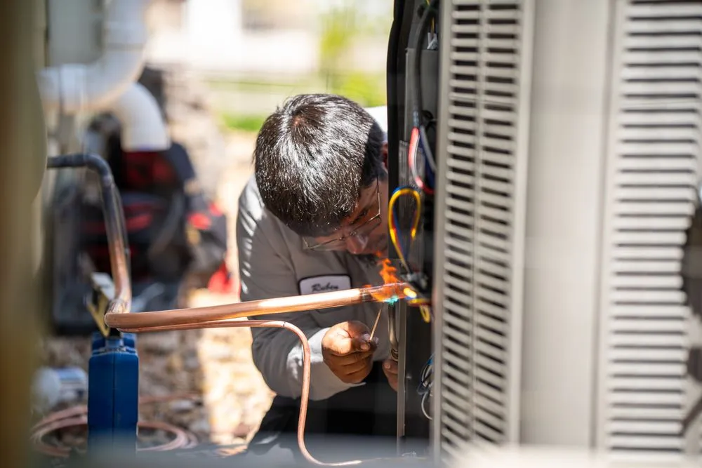 Slide of M and M Heating & Cooling, Plumbing & Electrical