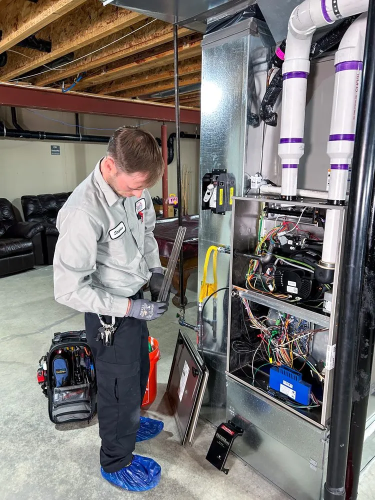 Slide of M and M Heating & Cooling, Plumbing & Electrical