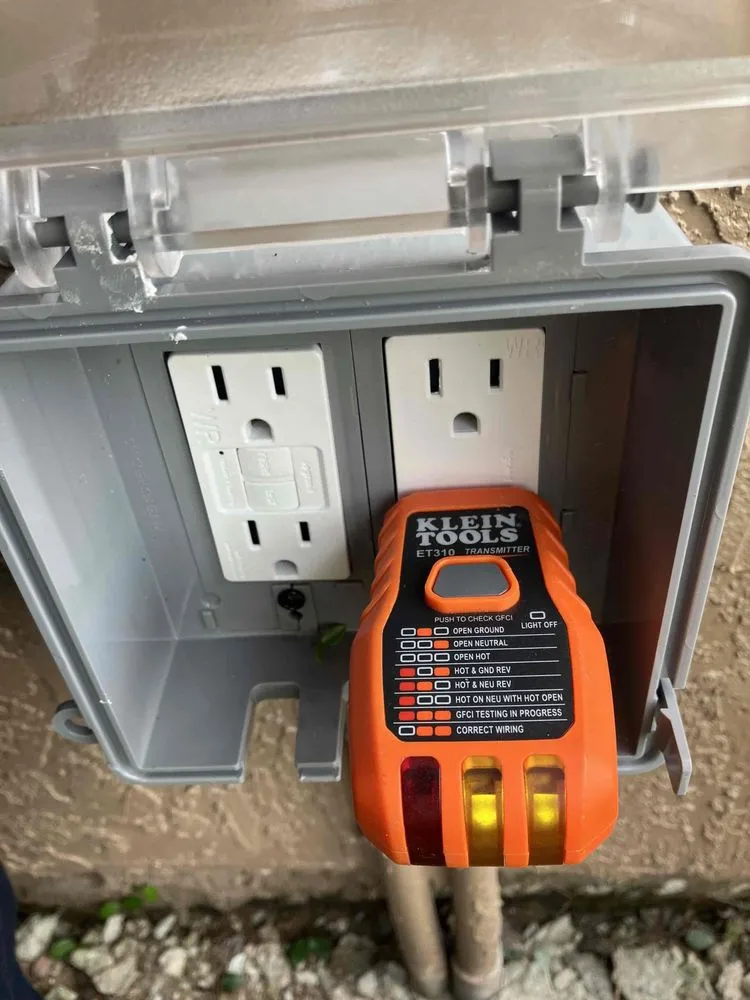 Slide of Mac 5 Services