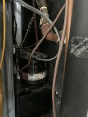 MacArthur Mechanical Logo