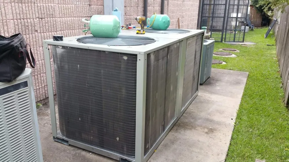 Slide of Machorro Multiservices