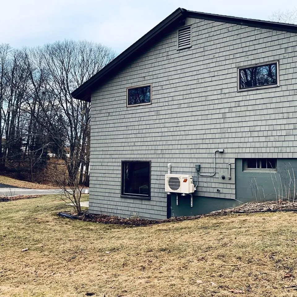 Slide of Mack Air Pro