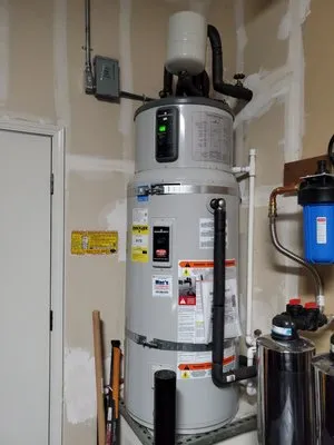 Mac's Plumbing, Heating & Air Logo