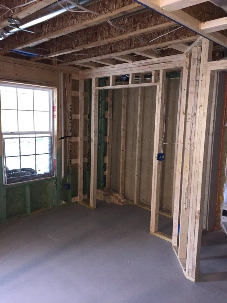 Slide of Main's Heating & Air Conditioning