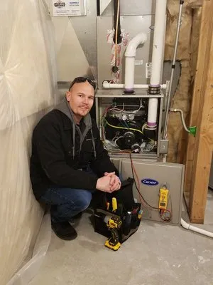 Mainserv Heating & Air Logo