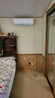 Maintenance Connection Logo