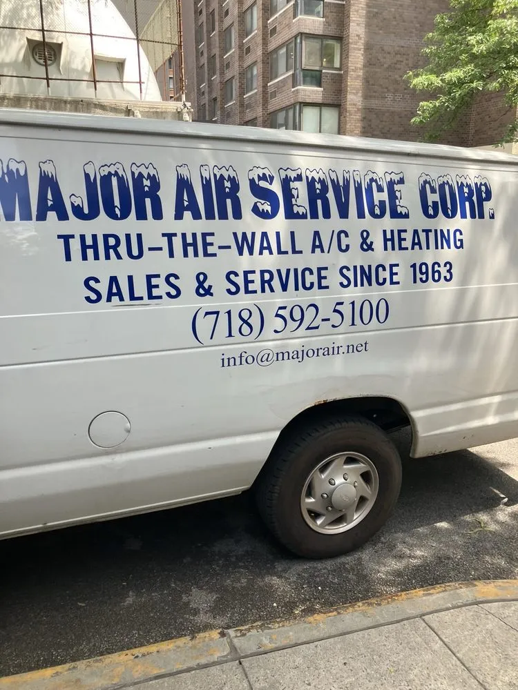 Slide of Major Air Service