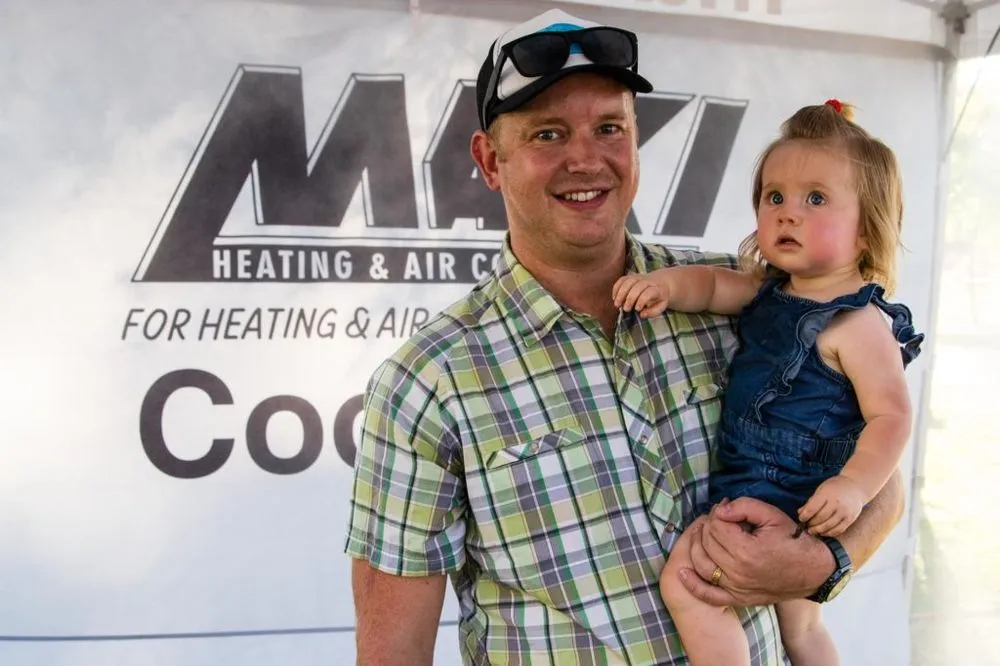 Slide of Maki Heating & Air Conditioning