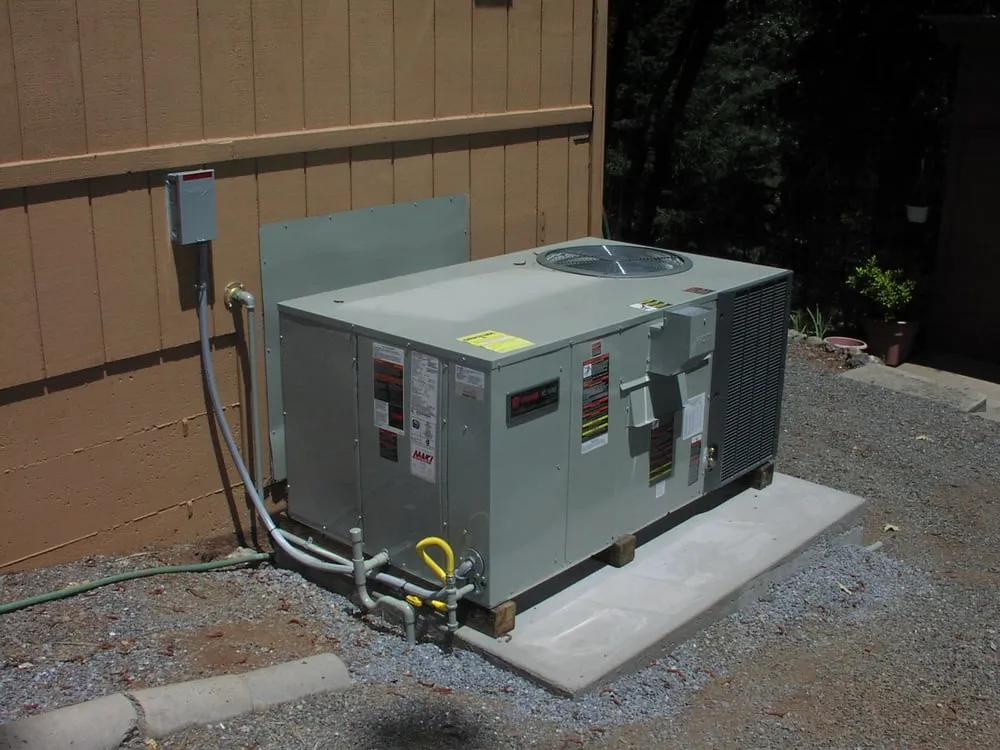 Slide of Maki Heating & Air Conditioning