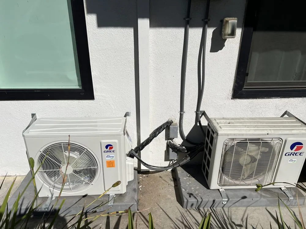 Slide of Mammoth Air Company