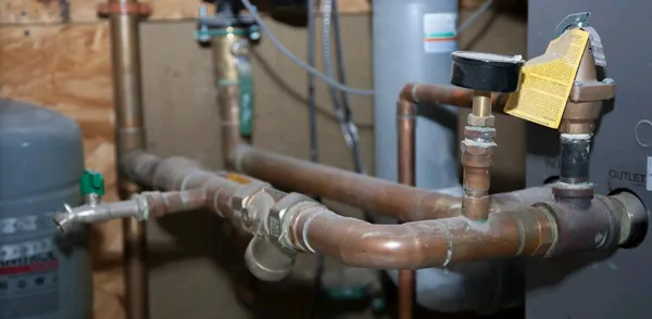 Manayunk Plumbing & Heating Logo