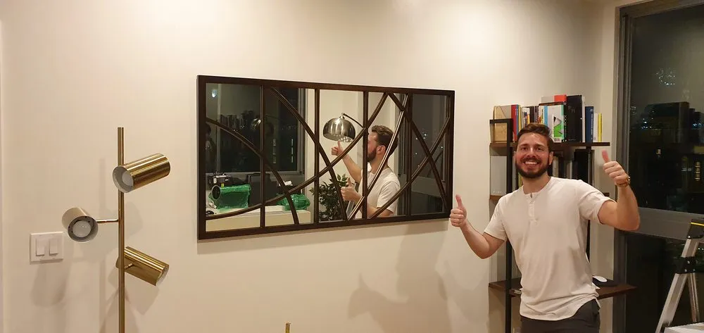 Slide of Manhattan Mounting