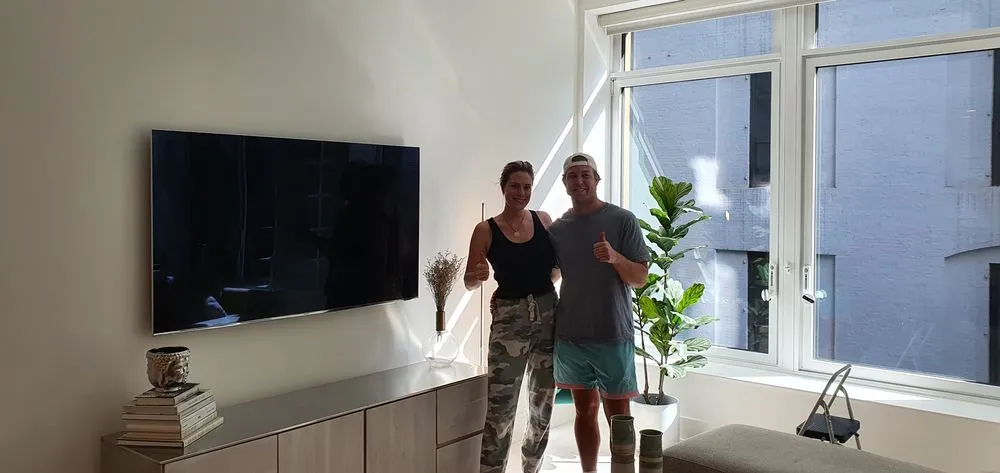 Slide of Manhattan Mounting