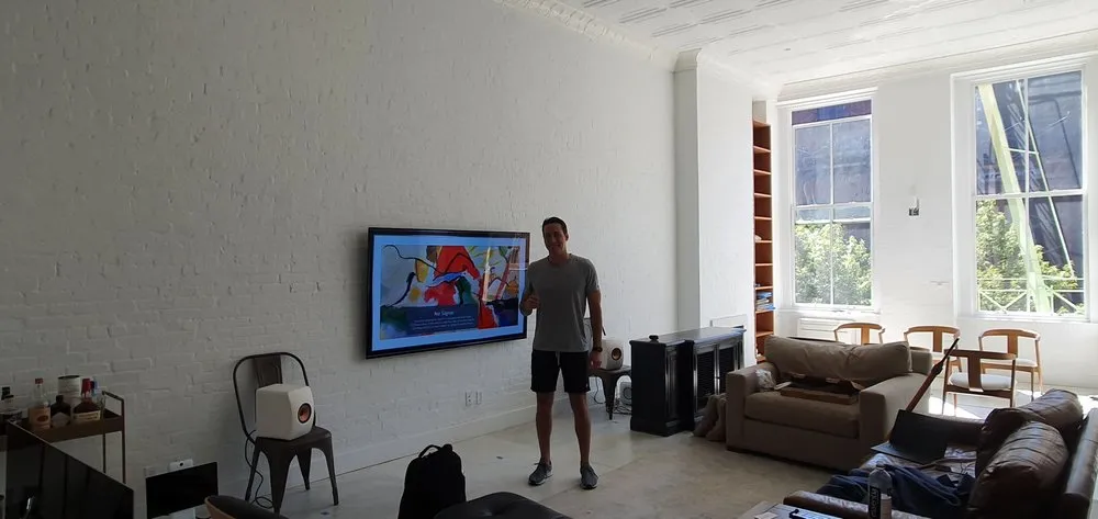 Slide of Manhattan Mounting