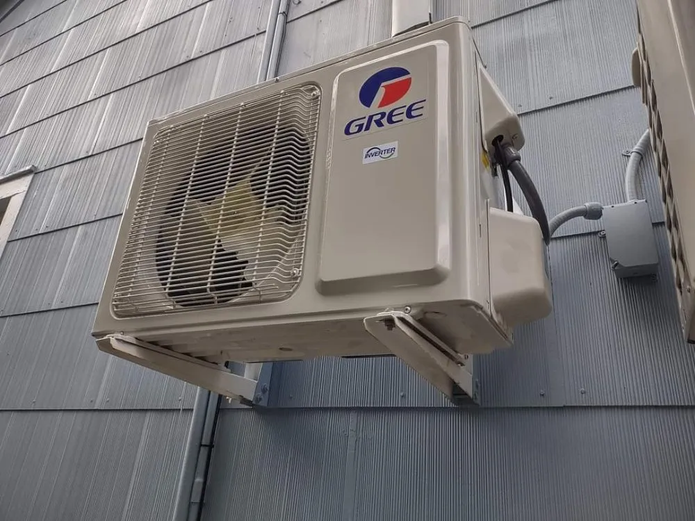 Slide of Manifest Air