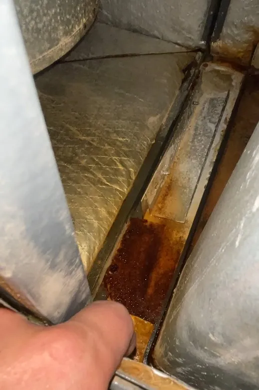 Slide of Manny's Air