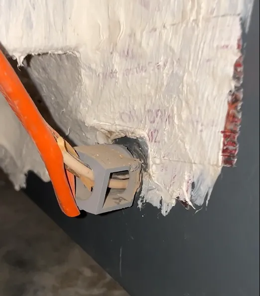 Slide of Manny's Air