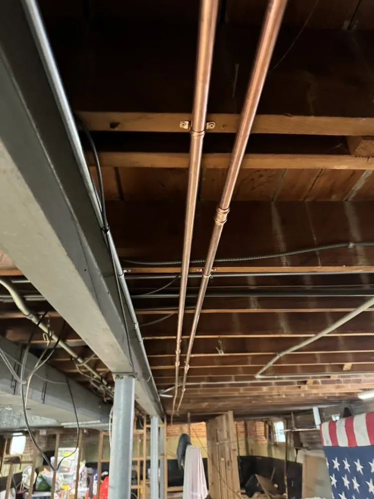 Slide of Manny's Building Maintenance And HVAC