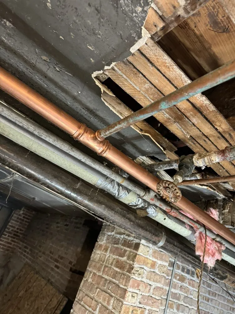 Slide of Manny's Building Maintenance And HVAC