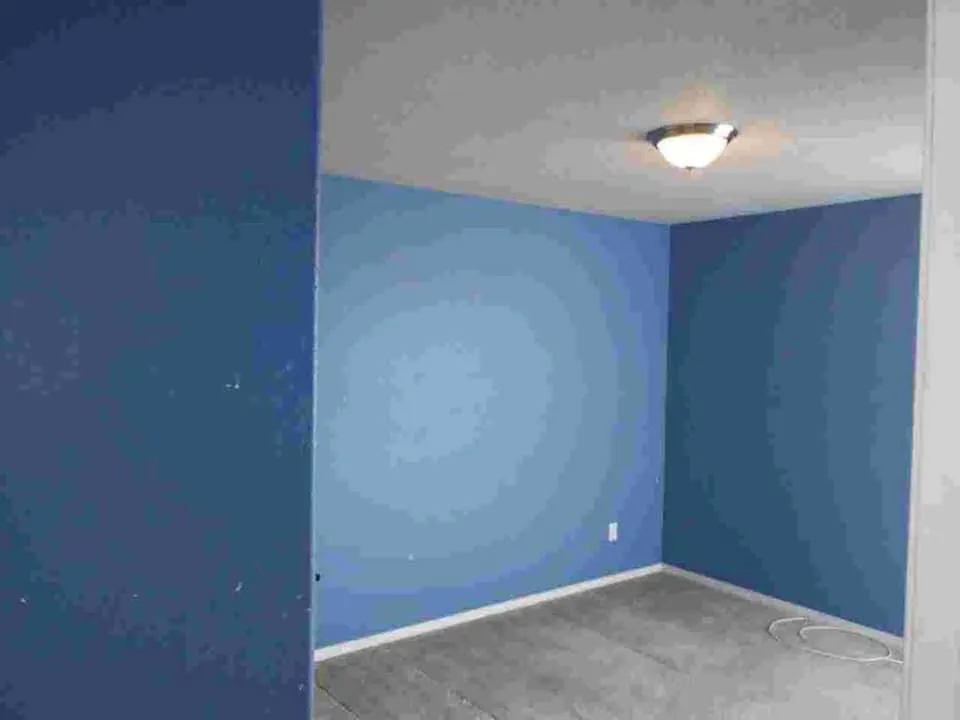 Slide of Manríquez Custom Design