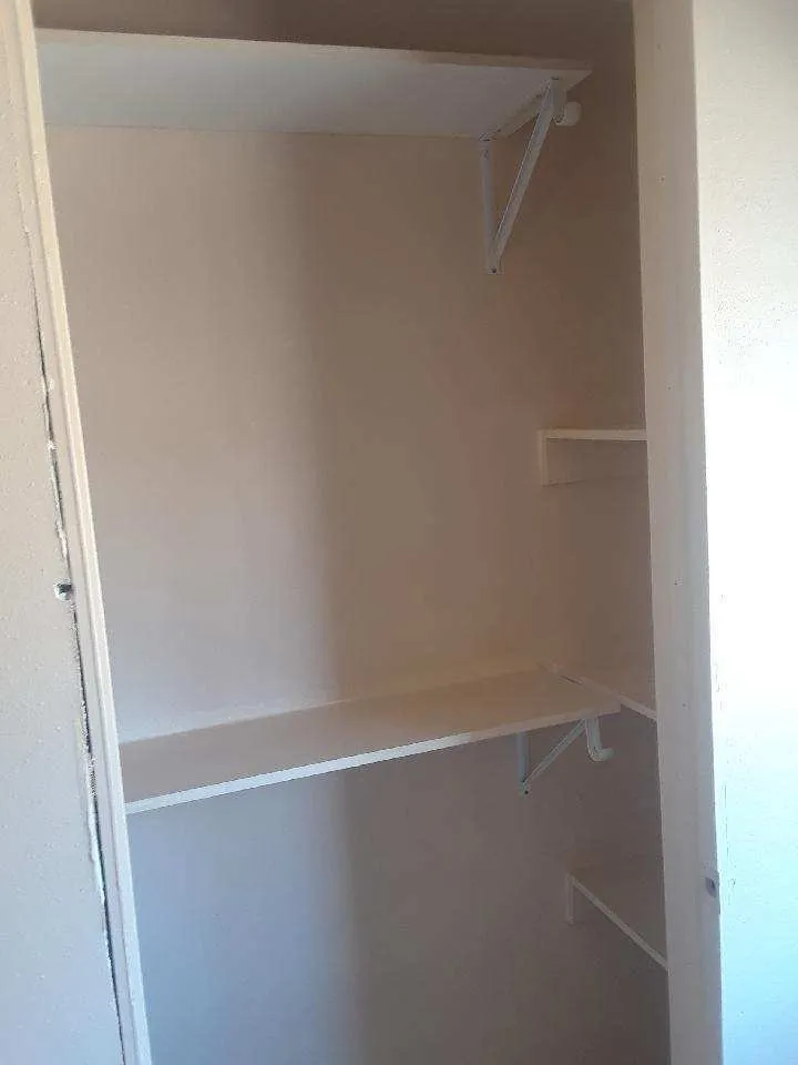 Slide of Manríquez Custom Design