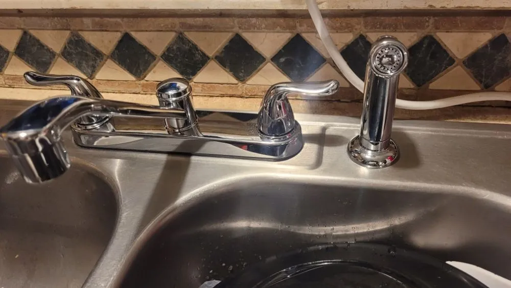 Slide of Martinez Maintenance Pros