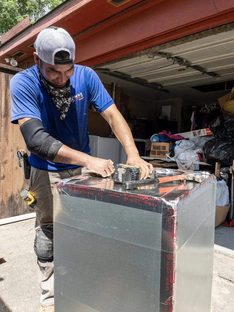 Slide of Max Comfort AC