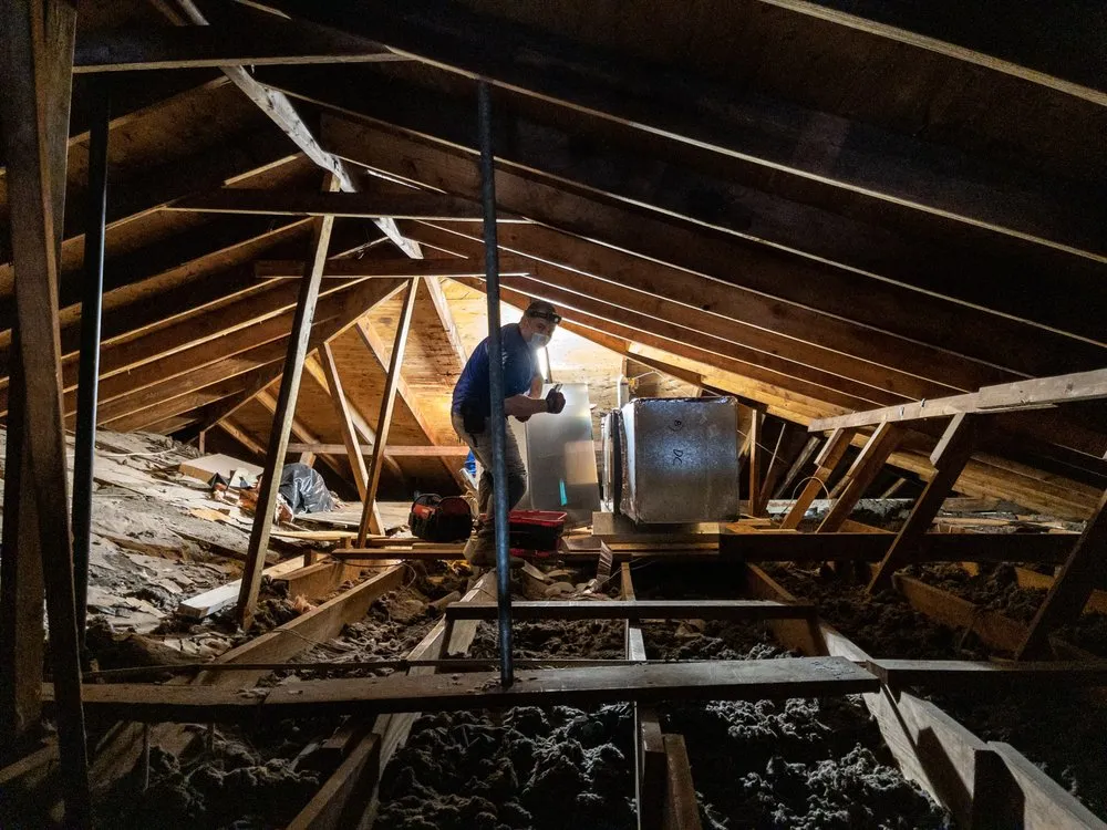 Slide of Max Comfort AC