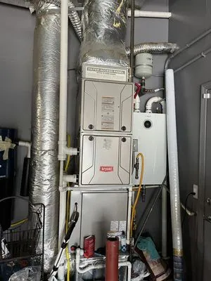 Max Comfort Service Logo