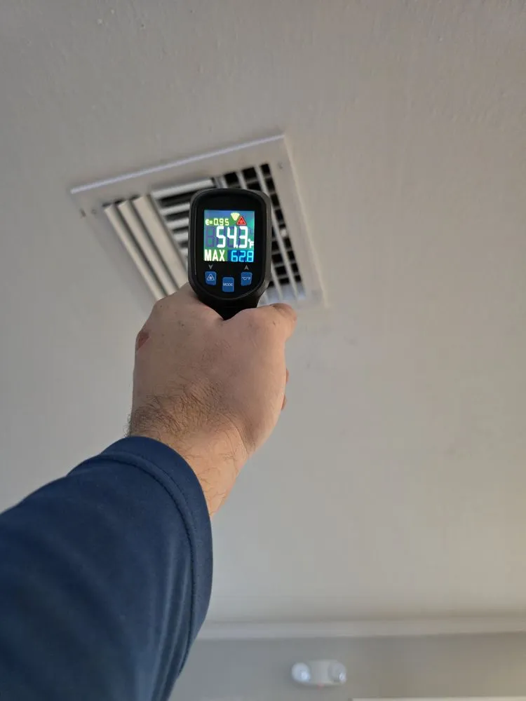 Slide of Max Confort AC Service