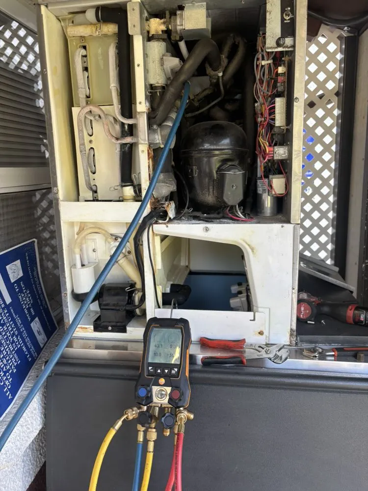 Slide of Max Cool Full Services